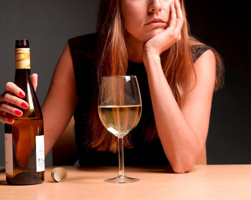 Анонимное лечение женского алкоголизма в Ладушкине